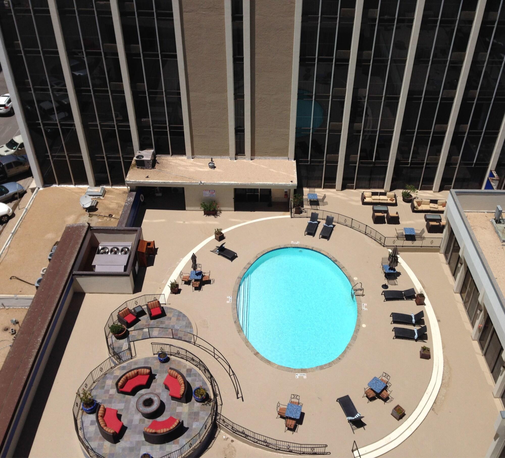 Отель Wyndham Midland Downtown Экстерьер фото