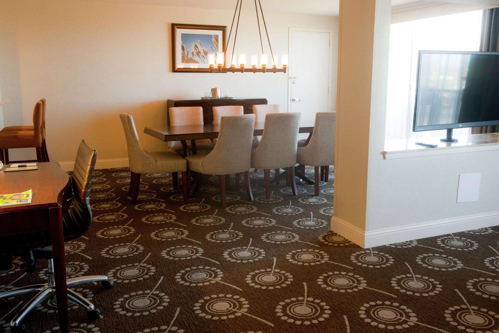 Отель Wyndham Midland Downtown Экстерьер фото